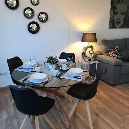 La Roca Brasil 2 Bed & 2 Bathroom Seaview Bajondillo Apartment *