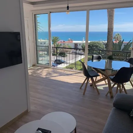 La Roca Brasil 2 Bed & 2 Bathroom Seaview Bajondillo Apartment *
